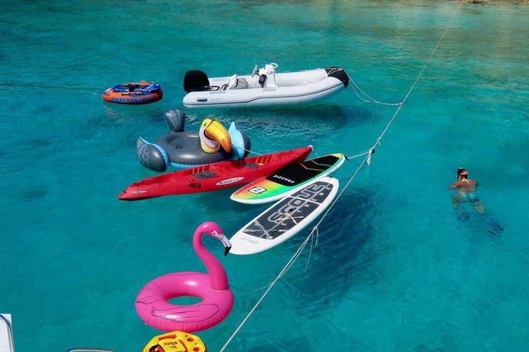 Charter Yacht TURQUOISE TURTLE - Voyage 500 - 3 Cabins - Tortola - Anegada - Virgin Gorda - BVI - Caribbean