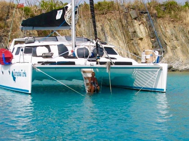 TURQUOISE TURTLE Voyage 50 - bow view TURQUOISE TURTLE Voyage 50 - bow view