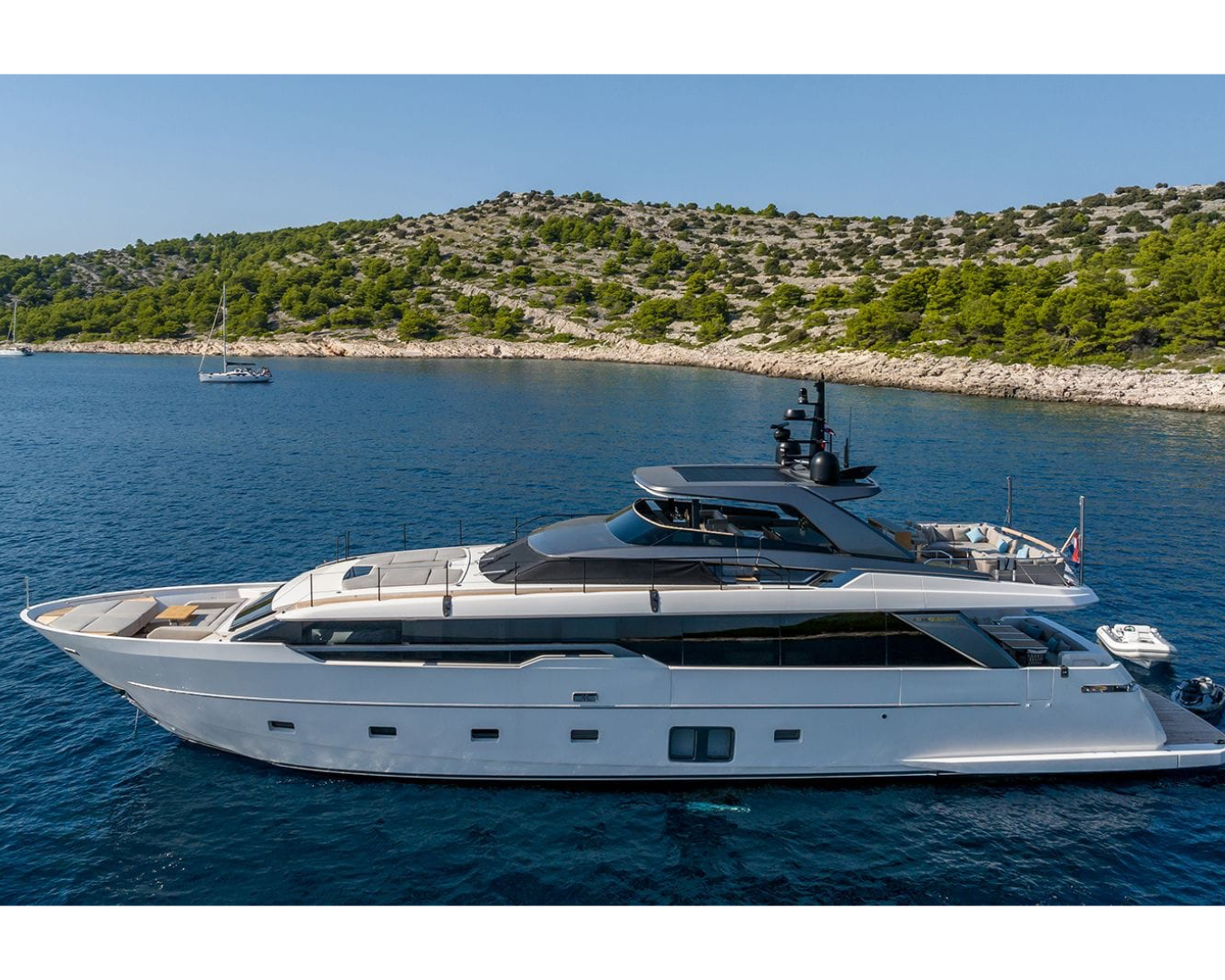 Luxury Crewed Motor Yacht JICJ - Sanlorenzo SL96A - 5 Cabins
