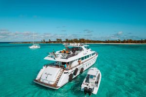 BEACHFRONT - Hargrave 108 - 5 Cabins - Nassau - Paradise Island - Georgetown BEACHFRONT - Hargrave 108 - 5 Cabins - Nassau - Paradise Island - Georgetown