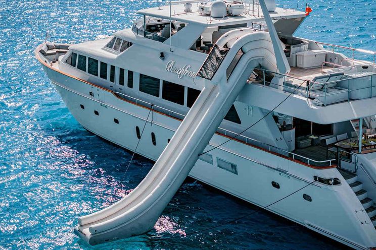 Charter Yacht BEACHFRONT - Hargrave 108 - 5 Cabins - Nassau - Exumas - Bahamas