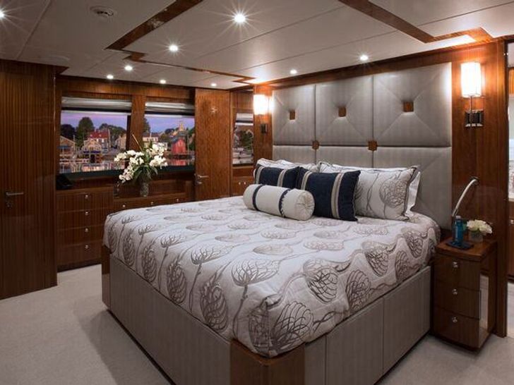 RENAISSANCE - Hargrave 116 - On Deck Master RENAISSANCE - Hargrave 116 - On Deck Master