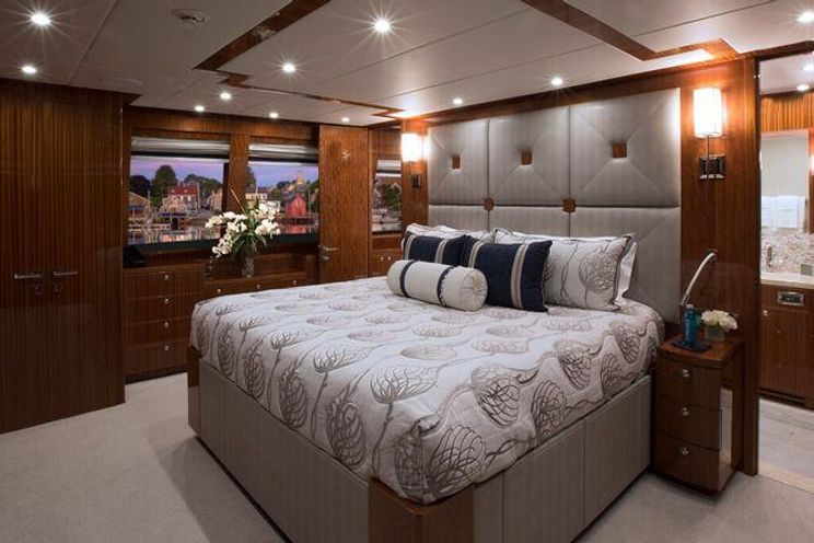 Charter Yacht RENAISSANCE - Hargrave 116 - 5 Cabins - Nassau - Paradise Island - Bahamas - New England