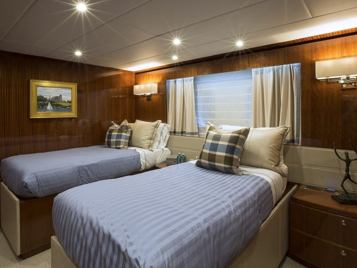 RENAISSANCE - Hargrave 116 - Twin Cabin RENAISSANCE - Hargrave 116 - Twin Cabin