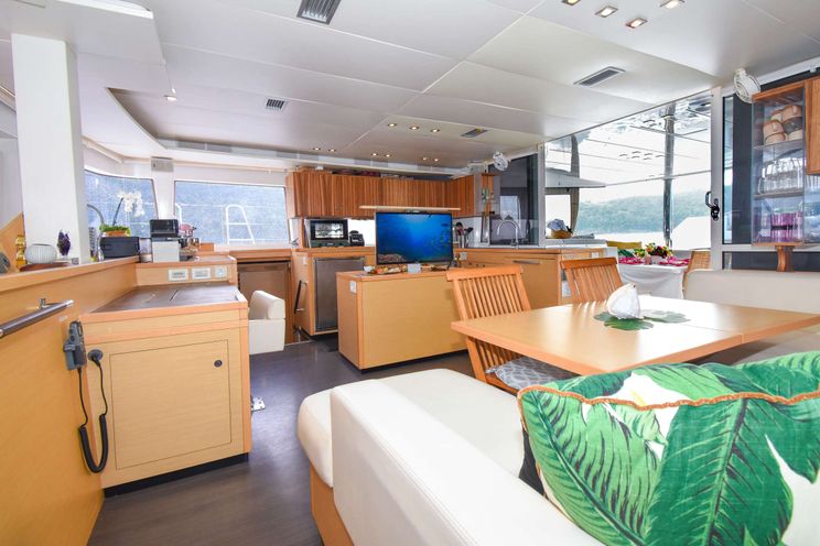Charter Yacht ALTESSE - Lagoon 560 - 4 Cabins - St Thomas - US Virgin Islands