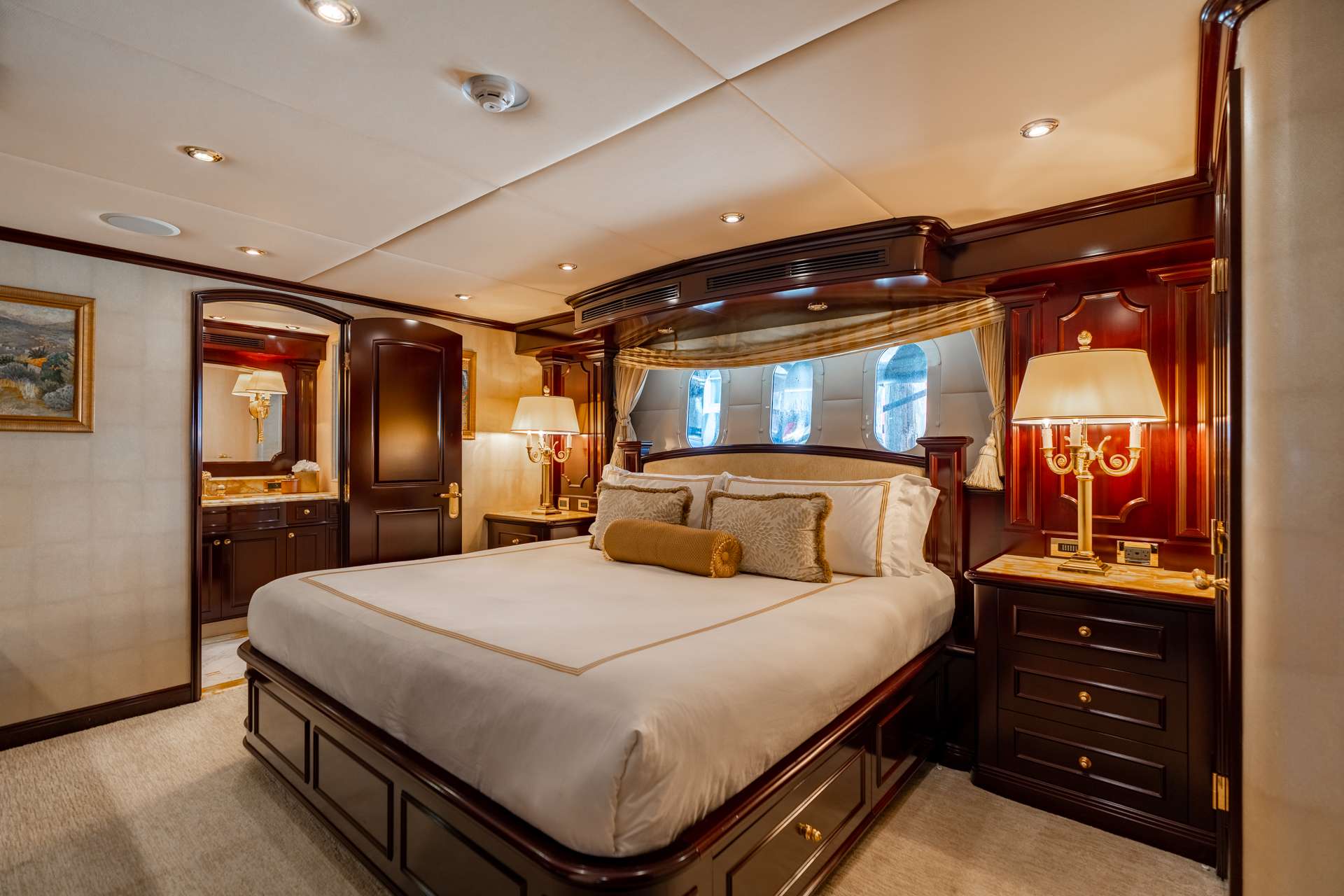 Charter Yacht MISS CHRISTINE - Trinity 157 - 5 Cabins - Nassau - Exumas - Bahamas