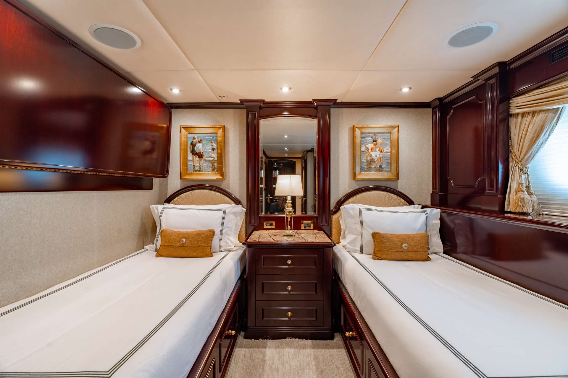 Charter Yacht MISS CHRISTINE - Trinity 157 - 5 Cabins - Nassau - Exumas - Bahamas