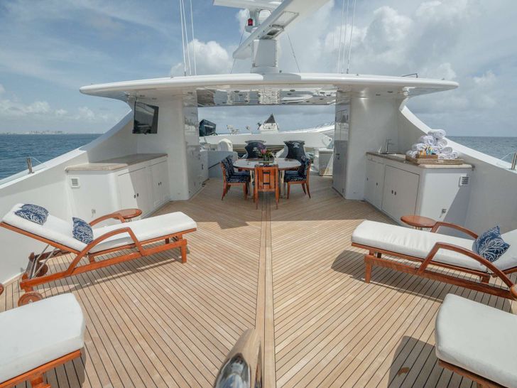MISS CHRISTINE Trinity 157 - sundeck MISS CHRISTINE Trinity 157 - sundeck