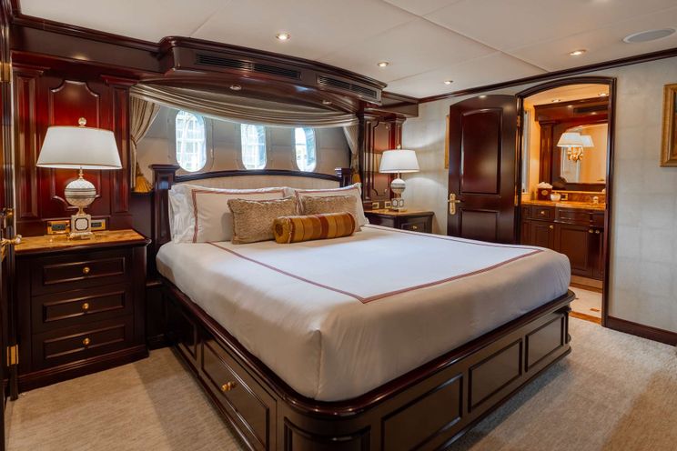 Charter Yacht MISS CHRISTINE - Trinity 157 - 5 Cabins - Nassau - Exumas - Bahamas