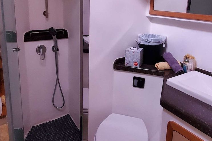 Charter Yacht MANNA - Royal Cape 53 - 4 Cabins - Tortola - Anegada - Virgin Gorda - BVI - Caribbean