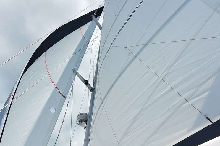 Charter Yacht MANNA - Royal Cape 53 - 4 Cabins - Tortola - Anegada - Virgin Gorda - BVI - Caribbean