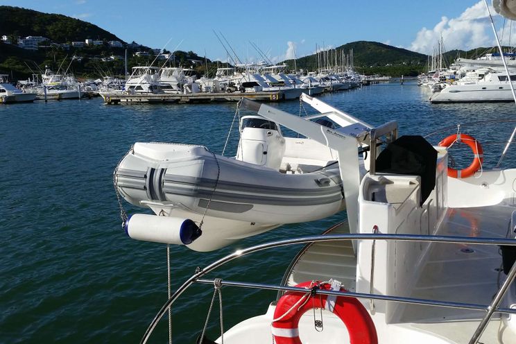 Charter Yacht MANNA - Royal Cape 53 - 4 Cabins - Tortola - Anegada - Virgin Gorda - BVI - Caribbean