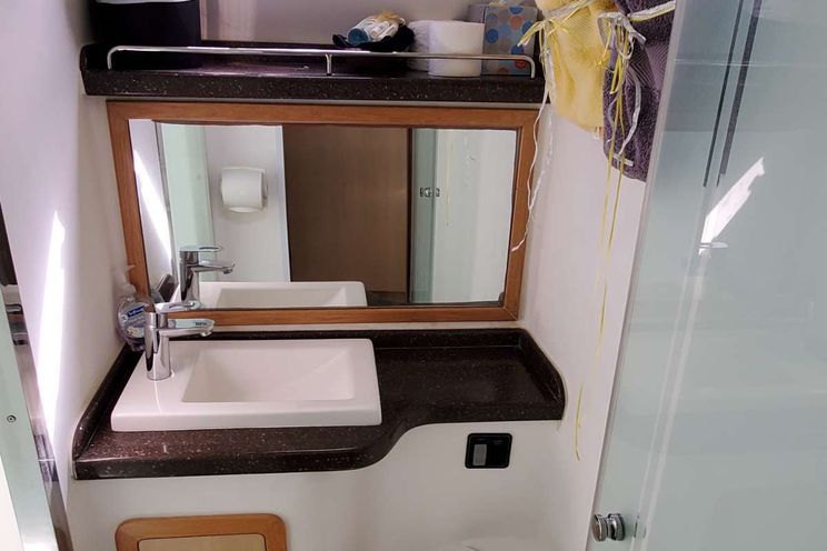 Charter Yacht MANNA - Royal Cape 53 - 4 Cabins - Tortola - Anegada - Virgin Gorda - BVI - Caribbean