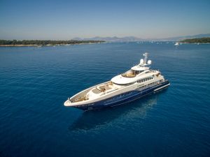 SIROCCO - Heesen 47m - 6 Cabins - Cannes - Monaco - Naples - Sardinia SIROCCO - Heesen 47m - 6 Cabins - Cannes - Monaco - Naples - Sardinia