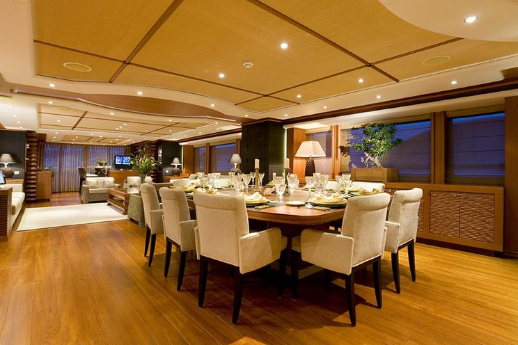 Charter Yacht SIROCCO - Heesen 47m - 6 Cabins - Cannes - Monaco - Naples - Sardinia