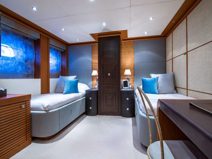 SIROCCO Heesen 47m Twin Cabin SIROCCO Heesen 47m Twin Cabin