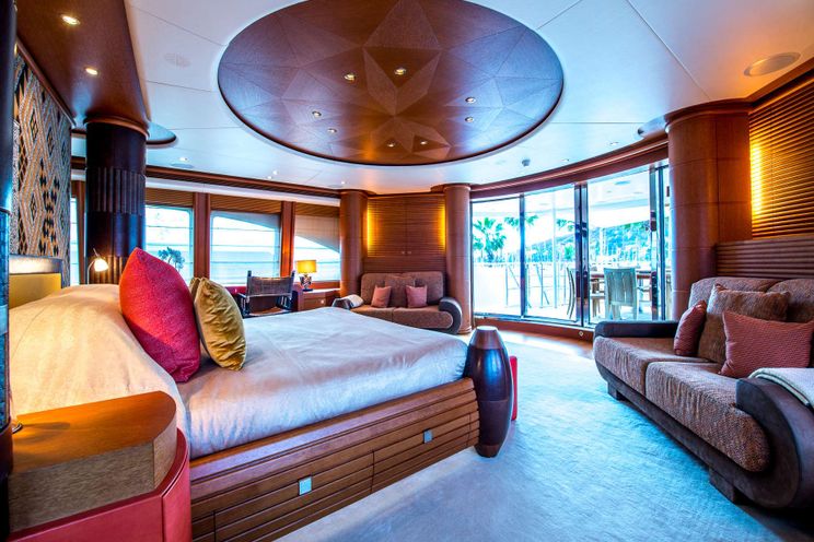 Charter Yacht SIROCCO - Heesen 47m - 6 Cabins - Cannes - Monaco - Naples - Sardinia