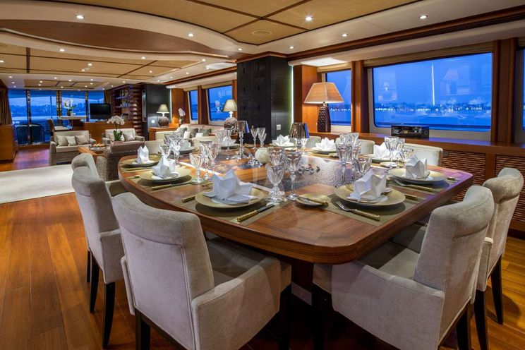 Charter Yacht SIROCCO - Heesen 47m - 6 Cabins - Cannes - Monaco - Naples - Sardinia