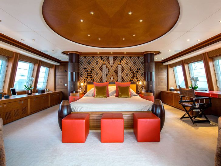 SIROCCO Heesen 47m master cabin SIROCCO Heesen 47m master cabin