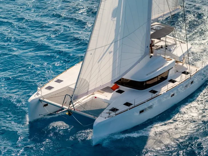 SUMMERTIME Lagoon 52 - profile SUMMERTIME Lagoon 52 - profile