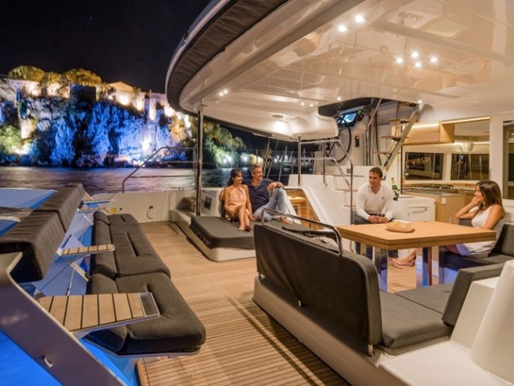 SUMMERTIME Lagoon 52 - aft deck SUMMERTIME Lagoon 52 - aft deck