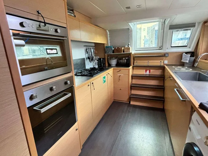 LADY RACHEL - Galley LADY RACHEL - Galley