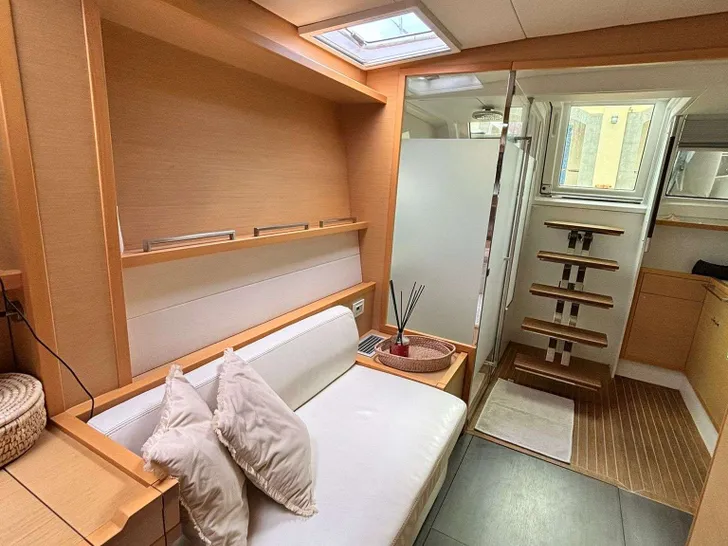 LADY RACHEL - Master Cabin LADY RACHEL - Master Cabin