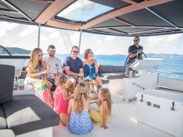 SEAHOME Lagoon 620 - flybridge SEAHOME Lagoon 620 - flybridge