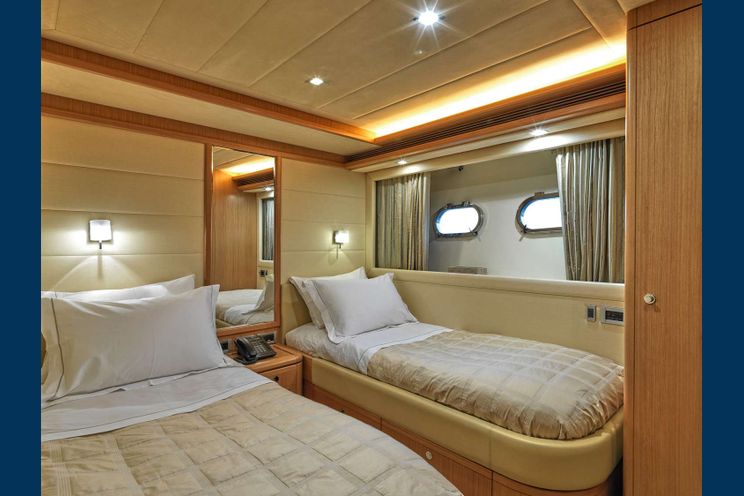 Charter Yacht JULIE M - Ferretti 830 - 4 Cabins - Athens - Mykonos - Paros