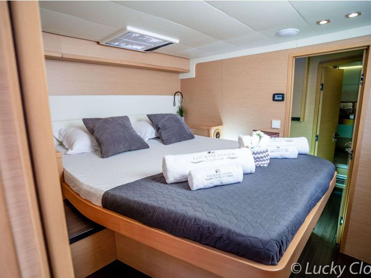 LUCKY CLOVER Lagoon 52 - double cabin 1 LUCKY CLOVER Lagoon 52 - double cabin 1