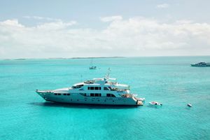 M3 - Intermarine Savannah 147 - 5 Cabins - Nassau - Exumas - Bahamas M3 - Intermarine Savannah 147 - 5 Cabins - Nassau - Exumas - Bahamas