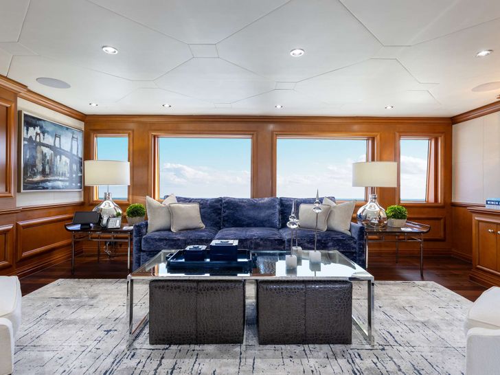 M3 Intermarine Savannah 147 - sky lounge M3 Intermarine Savannah 147 - sky lounge