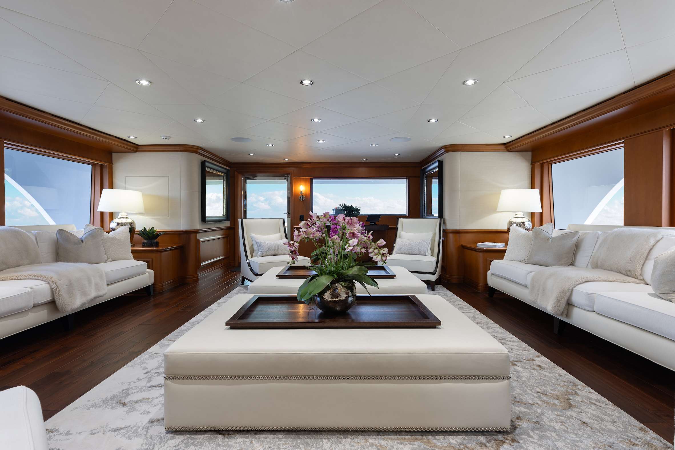 Charter Yacht M3 - Intermarine Savannah 147 - 5 Cabins - Nassau - Exumas - Bahamas