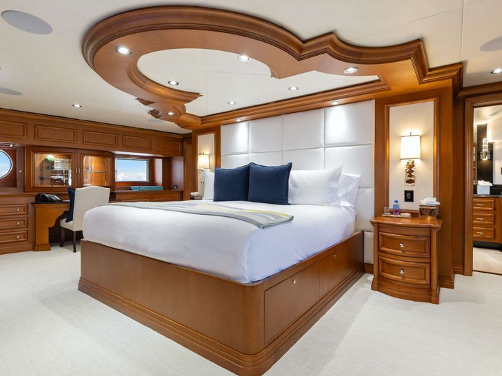 M3 Intermarine Savannah 147 - master cabin M3 Intermarine Savannah 147 - master cabin