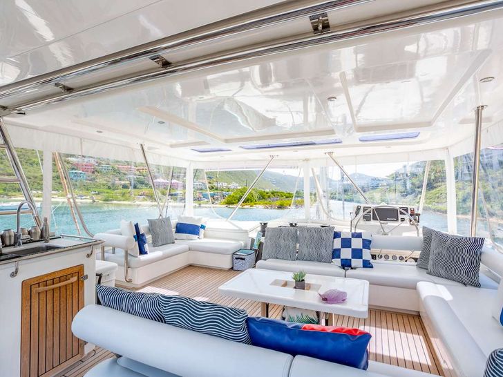 THE ANNEX - Leopard 58 - Flybridge THE ANNEX - Leopard 58 - Flybridge