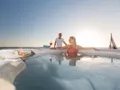 UNBRIDLED Crescent 11 - sundeck jacuzzi UNBRIDLED Crescent 11 - sundeck jacuzzi