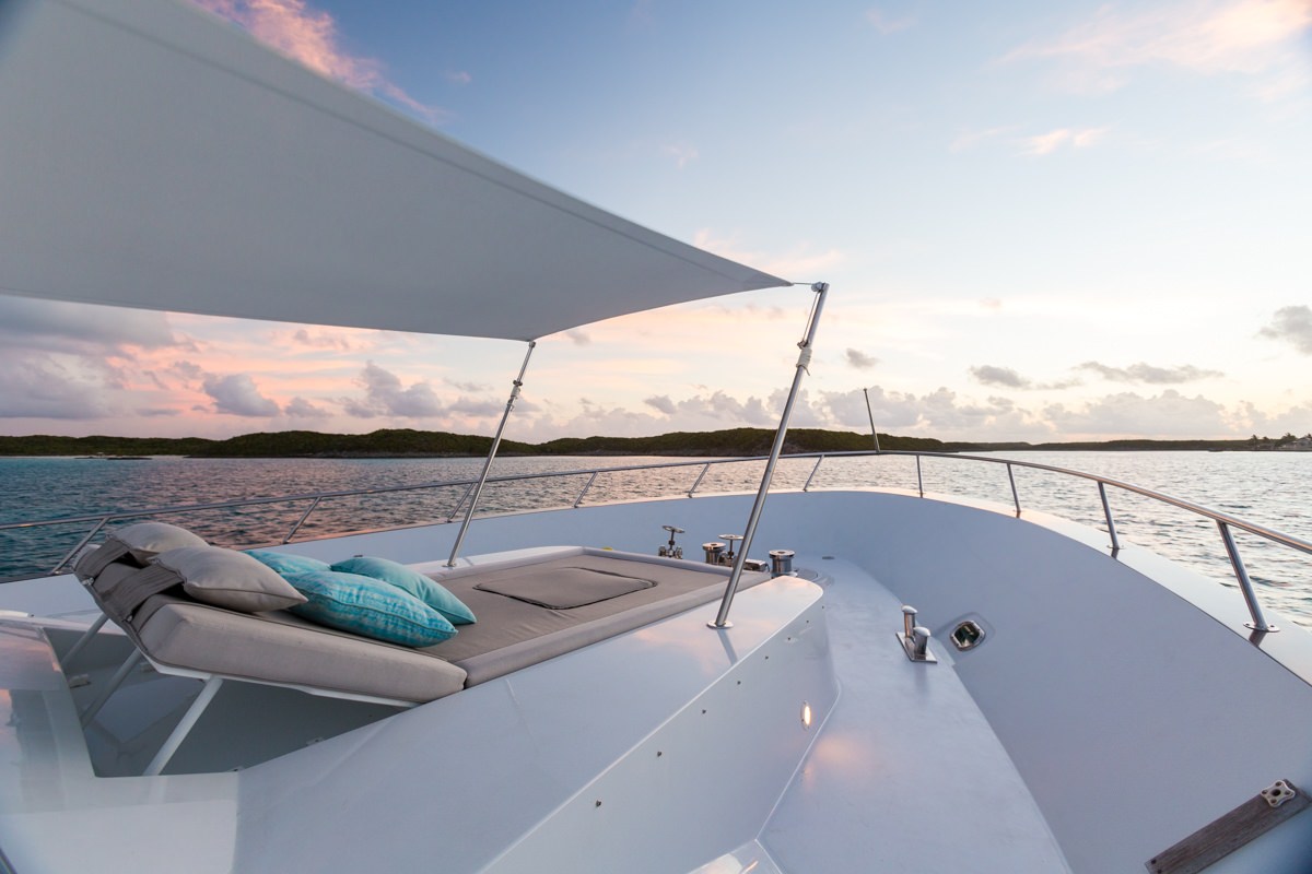 Charter Yacht UNBRIDLED - Crescent 115 - 4 Cabins - Nassau - Exumas - Staniel Cay - Bahamas