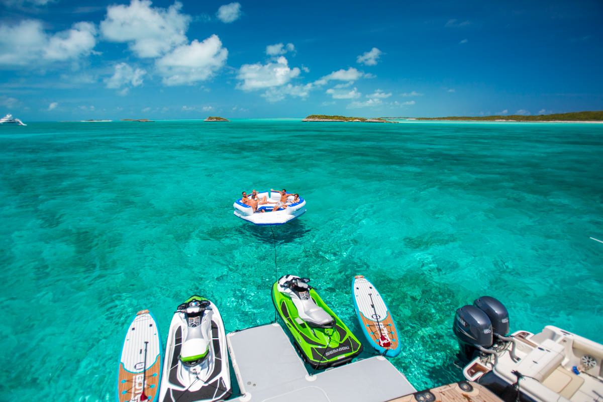 Charter Yacht UNBRIDLED - Crescent 115 - 4 Cabins - Nassau - Exumas - Staniel Cay - Bahamas