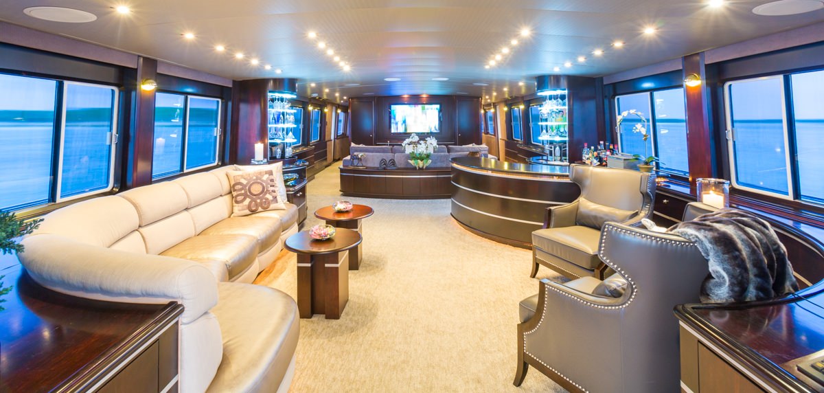 Charter Yacht UNBRIDLED - Crescent 115 - 4 Cabins - Nassau - Exumas - Staniel Cay - Bahamas