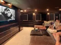 UNBRIDLED Crescent 11 - cinema UNBRIDLED Crescent 11 - cinema