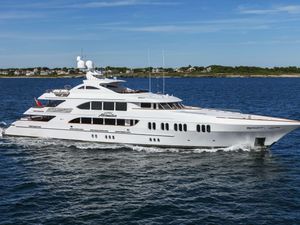 ASPEN ALTERNATIVE - Trinity Yachts 164 - 5 Cabins - Bahamas - Nassau - Alaska - Costa Rica ASPEN ALTERNATIVE - Trinity Yachts 164 - 5 Cabins - Bahamas - Nassau - Alaska - Costa Rica