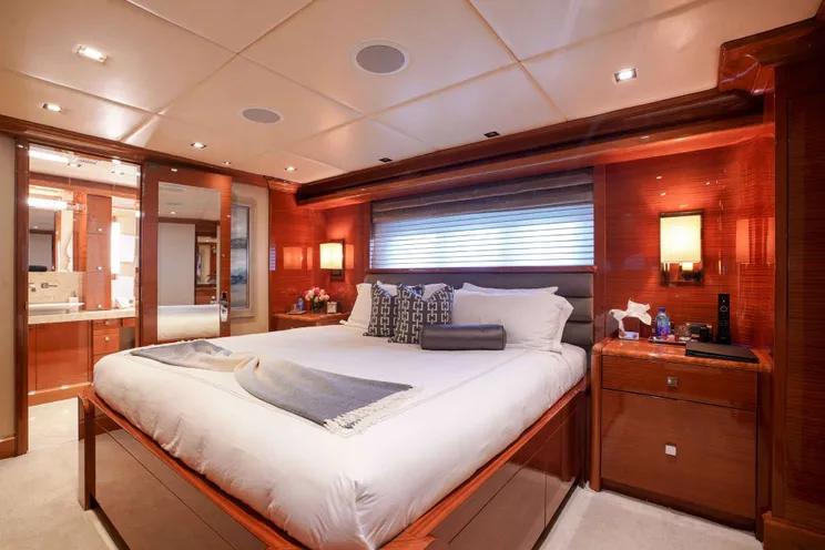 Charter Yacht ASPEN ALTERNATIVE - Trinity Yachts 164 - 5 Cabins - Bahamas - Nassau - Alaska - Costa Rica