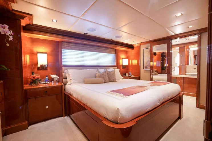 Charter Yacht ASPEN ALTERNATIVE - Trinity Yachts 164 - 5 Cabins - Bahamas - Nassau - Alaska - Costa Rica