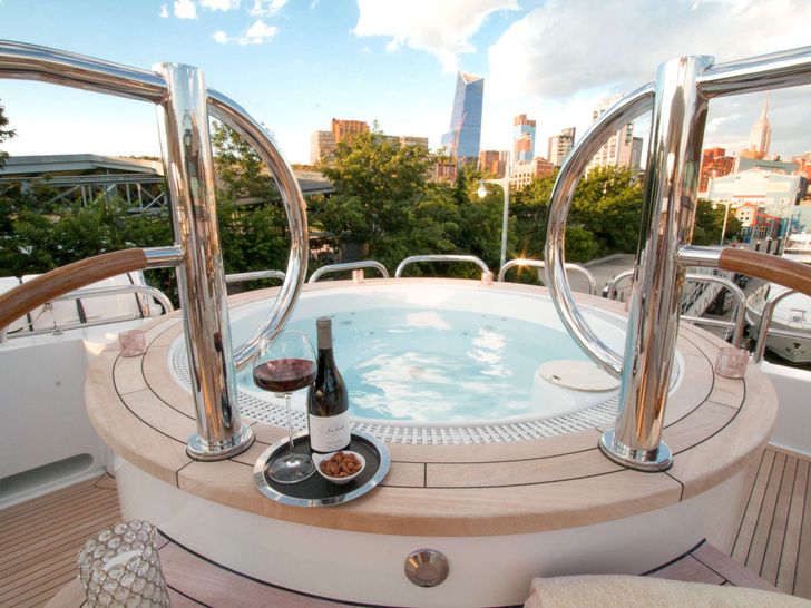 Sun Deck Jacuzzi Sun Deck Jacuzzi