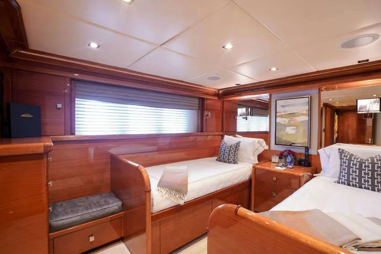Charter Yacht ASPEN ALTERNATIVE - Trinity Yachts 164 - 5 Cabins - Bahamas - Nassau - Alaska - Costa Rica