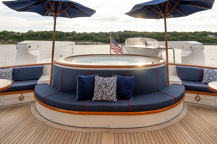 Charter Yacht LADY VICTORIA - Feadship 120 - 4 Cabins - Nassau - Exumas - Bahamas
