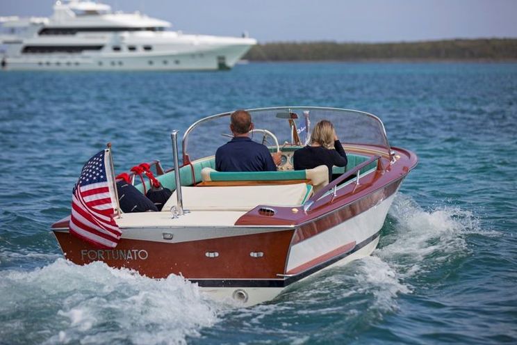 Charter Yacht LADY VICTORIA - Feadship 120 - 4 Cabins - Nassau - Exumas - Bahamas