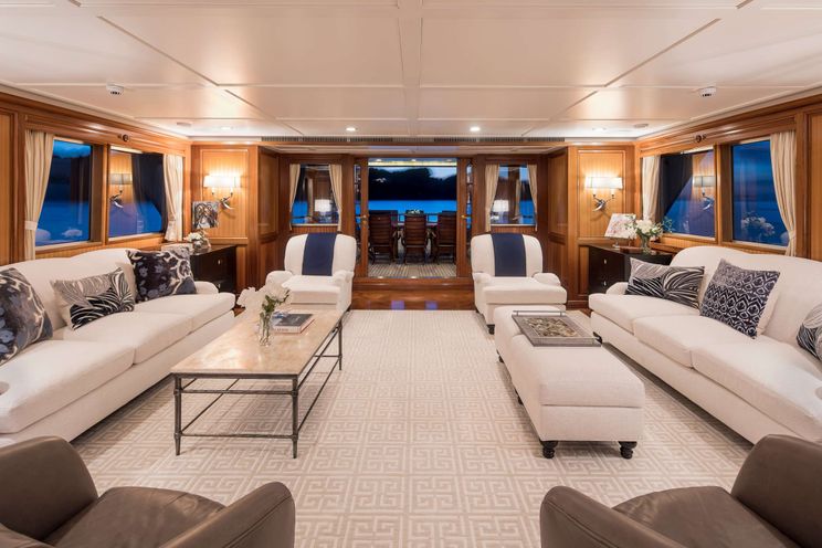 Charter Yacht LADY VICTORIA - Feadship 120 - 4 Cabins - Nassau - Exumas - Bahamas