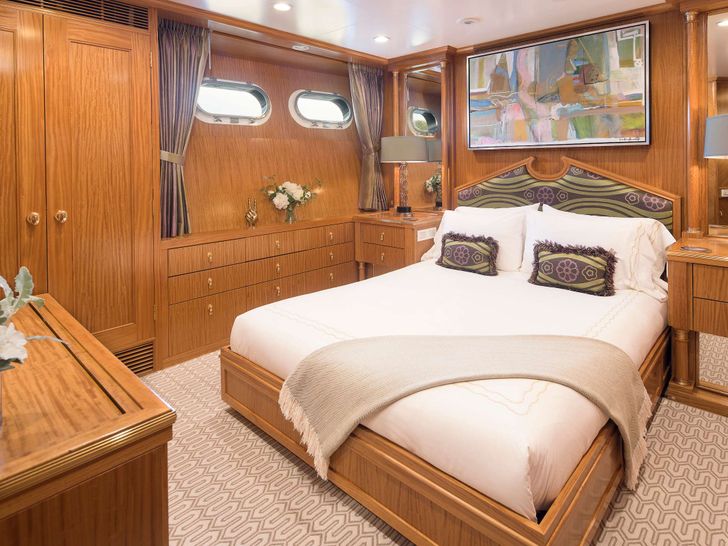 LADY VICTORIA Feadship 120 - VIP cabin 2 LADY VICTORIA Feadship 120 - VIP cabin 2