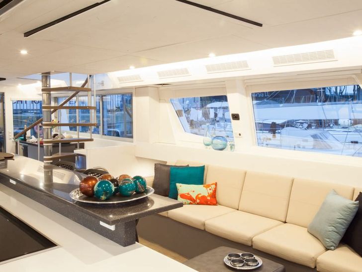 OUT OF OFFICE Blue Ocean 65 - Saloon Seating OUT OF OFFICE Blue Ocean 65 - Saloon Seating